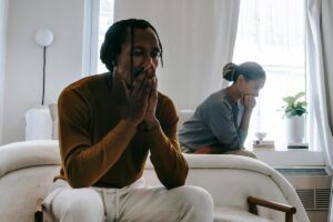 Signs My Spouse Is Addicted to Pain Pills